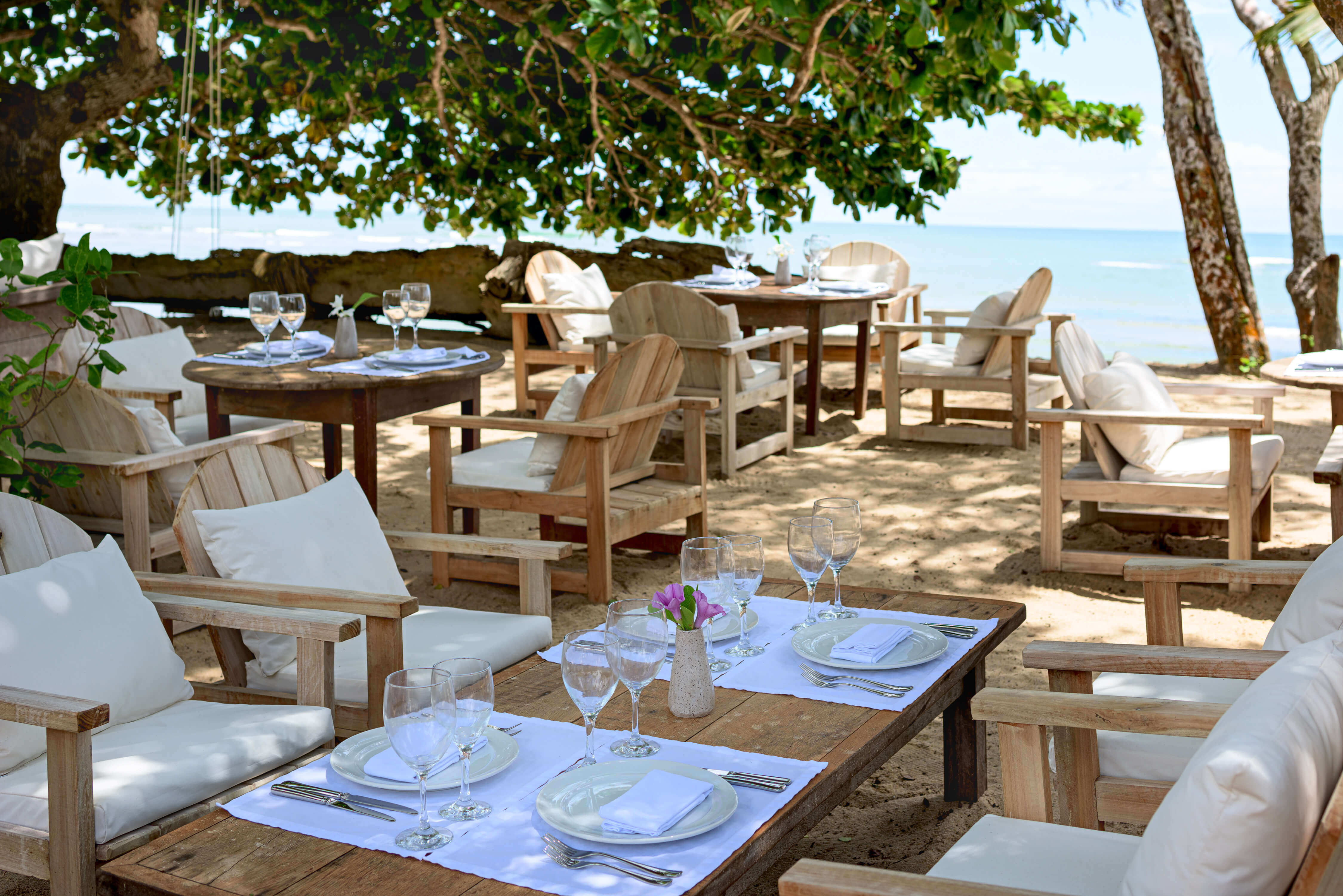 BEACH RESTAURANT