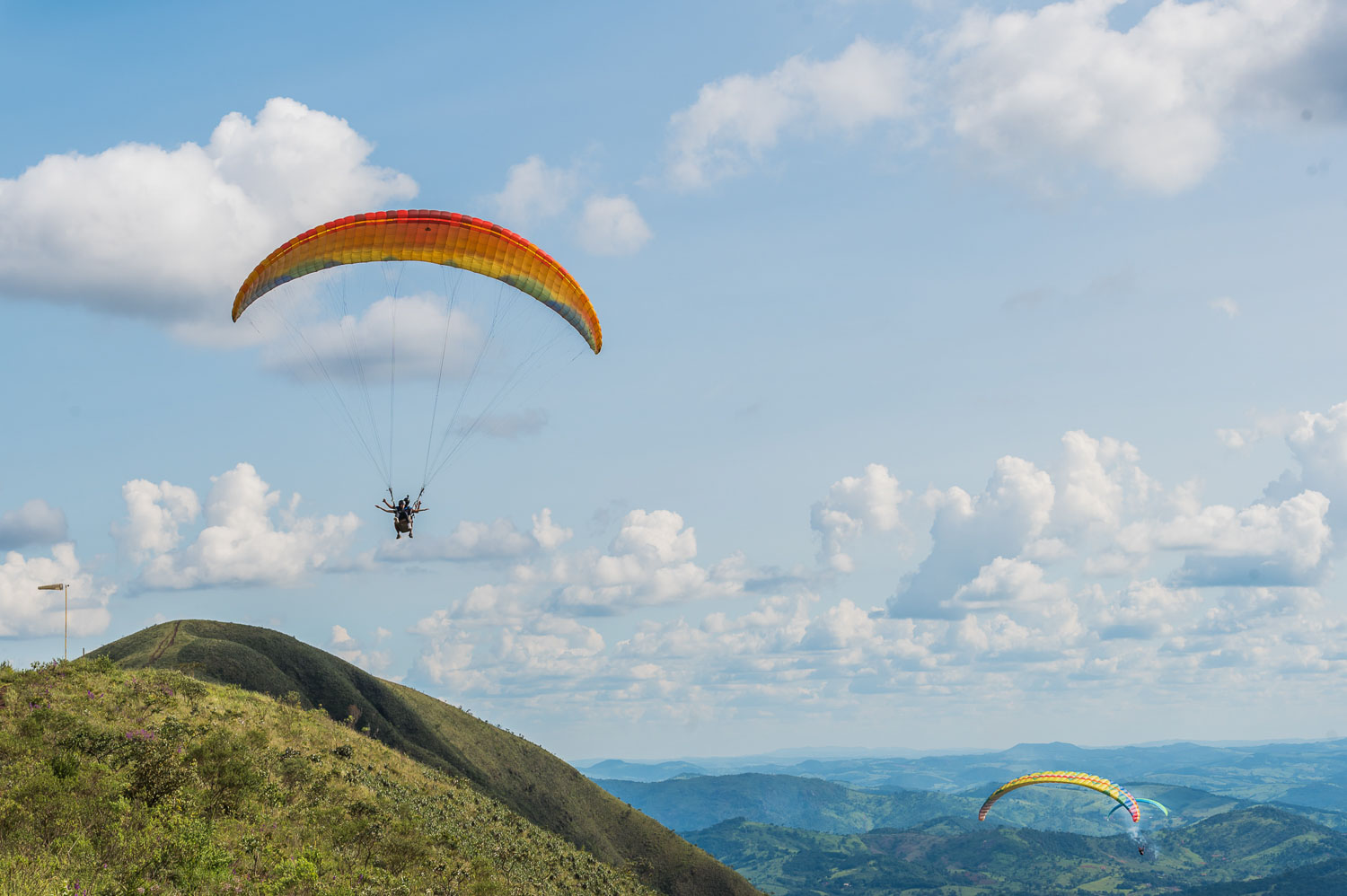 Paragliding at Serra da Moeda