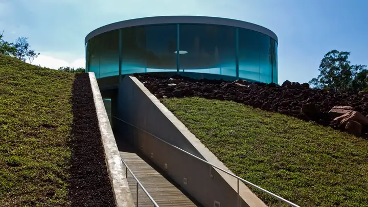 Um dia no Inhotim: arte contemporânea, Mata Atlântica e tudo entre os dois
